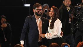 “Amor, amor, amor”: Presidente Boric comparte foto junto a su pareja a la espera del nacimiento de su primera hija