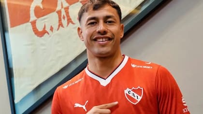 “Resolvió siempre mal”: la criticada primera titularidad de Iván Morales en Independiente
