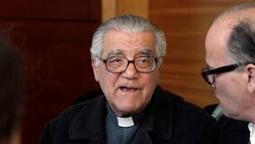 Cura Hasbún se querella contra denunciante de abusos sexuales