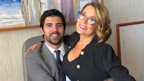 "Podría existir un distanciamiento y esto podría tener un costo de matrimonio o personal. Eso sale en las cartas", dice la tarotista Latife sobre Carthy Barriga