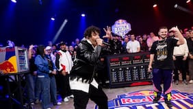 McKlopedia se corona campeón en la histórica Red Bull Batalla 5 Vidas, celebrando 20 años de freestyle