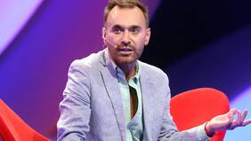 "Alguien que tenga económicamente la vida resuelta, sencillo, sibarita, culto, un poco alcohólico. Un hombre normal como yo...", busca Jordi Castell