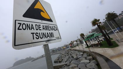 SHOA declara amenaza de tsunami para las costas de Chile tras potente terremoto en Panamá