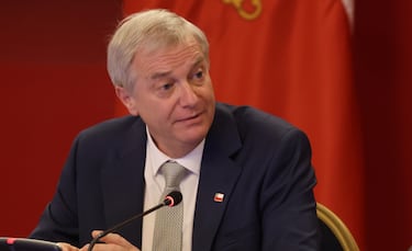 Reportan que Kast subió el sueldo a sus asesores de confianza: fuerte aumento respecto a gobierno anterior