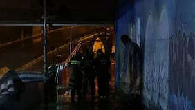Conductores vieron trágica escena en paso bajo nivel inundado: lo que se sabe tras hallazgo de cuerpo en San Bernardo