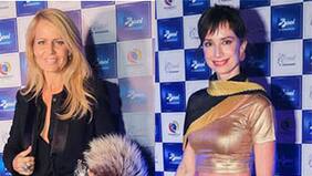 Benja Vicuña le regaló anillo a China Suárez... ¡Y también a Claudia Schmitd!