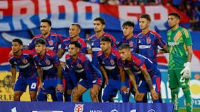 Universidad de Chile habría llamado a ex técnico de La Roja para que asuma la banca azul