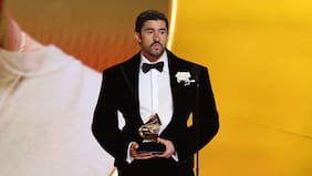 “No somos salvajes, no somos animales”: Bad Bunny se lanza contra ICE tras hacer historia en los Grammy