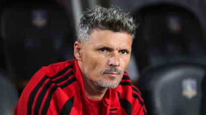 Inesperada baja en Colo Colo: Ortiz confirmó que un jugador no estará en el próximo partido