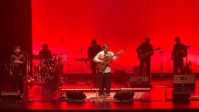 Una Fotografía que queda en la retina: Tata Barahona celebró los 15 años de su disco debut en el Centro Arte Alameda