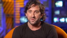 "Claramente soy mejor que la media.... Absolutamente. No hay ninguna duda": Arturo Longton responde que es más guapo que "la media" de los chilenos