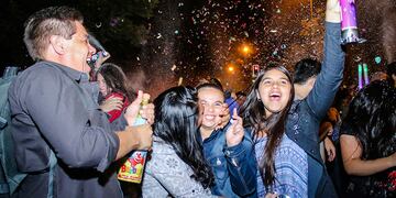 Show de fuegos artificiales de año nuevo en la Torre Entel