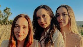 Laia, las hermanas que quieren reformular el folclor y ganar la Gaviota de Oro en Viña