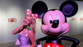 Influencer fan de Disney alucinó con expo de Mickey Mouse en Chile: “Da lo mismo la edad, tengo 38 y lo disfruté mucho”