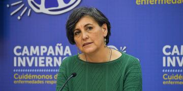 Minsal instala primer hospital modular de campaña para enfrentar virus respiratorios. Foto: Víctor Huenante / Agencia Uno.