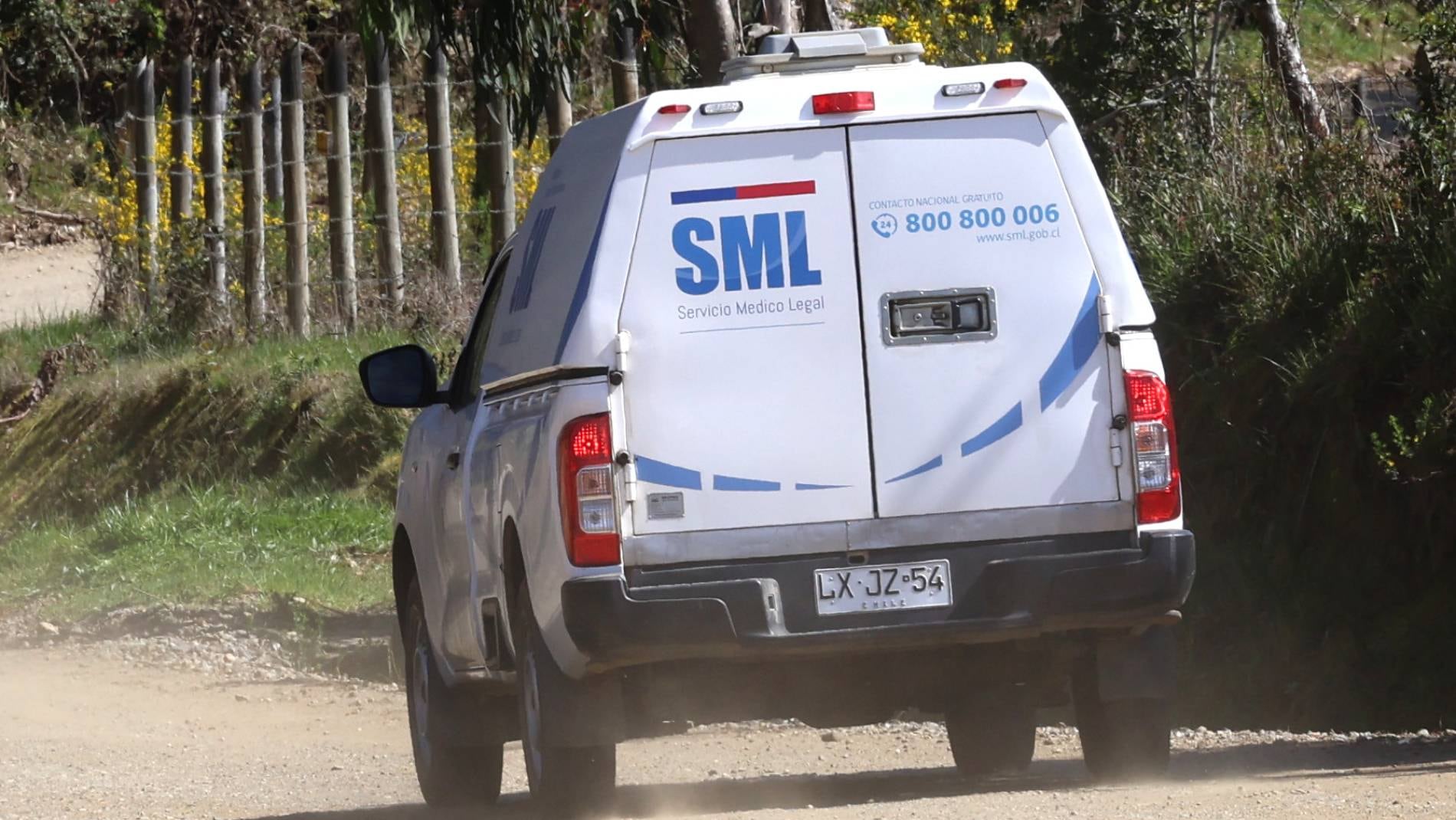 Impacto en Algarrobo tras misteriosa muerte: hallan cuerpo de empresario a metros de su Mercedes en plena ruta
