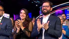 El Presidente Boric asistió junto a su pareja a la obertura de la Teletón 2024