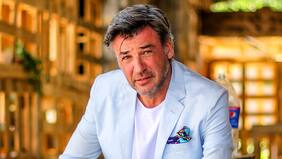 "Dije ‘me voy a morir ahí, un fomingo a las 9 de la noche, en la autopista, lejos de todo, como cualquier w..., como un perro vago": Yann Yvin revela desconocido asalto