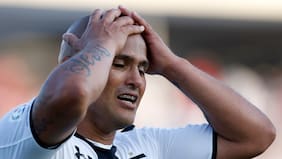 “Fue una mariconada lo que me hicieron”: Chupete Suazo da detalles sobre su salida de Colo Colo