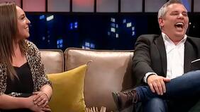 "¿Tú tomaste la decisión...? Aquí está. La mamá de la niña. La que toma las decisiones en esta casa", bromeó José Miguel Viñuela con La Nené Vilches