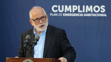 Denuncian por Ley Karin al exministro Vivienda y Urbanismo, Carlos Montes