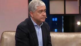 "Me di cuenta que a mí me gustaban mucho las mujeres, me gustaba estar en pareja y que yo no iba a servir para el celibato...", cuenta Iván Valenzuela sobre su vocación religiosa