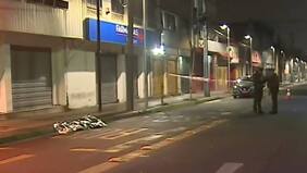 Delincuente intentó asaltar a pasajera en bus RED, pero testigos lo encararon: saltó, chocó con poste y murió atropellado