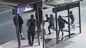 ¿Nuevo tipo de delito? Preocupación tras video que muestra cobarde asalto a vecinos que esperaba la micro en Puente Alto