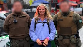 ¿Eran de Carabineros? Turista festejó “final feliz” tras sufrir robo en su primer día en Chile, pero podría ser un engaño