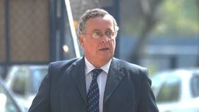 Hasta el síndico Edwards salió a disparar en la "U"