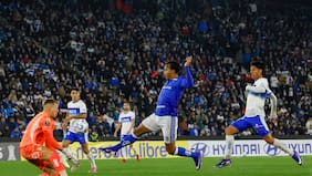 “¿Están en un estadio de fútbol europeo?”: hinchas del Cruzeiro alucinan con el Claro Arena en Copa Libertadores