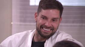 "Luis Mateucci habría tenido un accidente en uno de sus ojos en Tierra Brava, pero no sería nada grave... Habría ocurrido en una prueba", dicen en panel de farándula