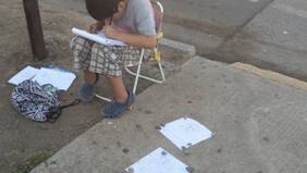 Falsa alarma: niño de Quintero vendía dibujos para comprar juguete de Dragon Ball