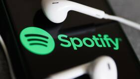 Spotify lanza nueva función que genera automáticamente una lista de reproducción para escuchar offline