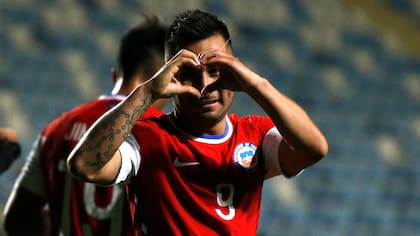 Colo Colo quiere remecer el mercado de pases: Jean Meneses es el nuevo apuntado de Ortiz