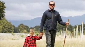 La cuarentena del doctor Cristián Arriagada, viudo de Javiera Suárez: "Yo tengo la suerte de tener a Pedrito, hemos pasado tiempo juntos y cada día aprendo más de él..."