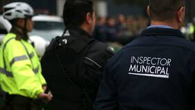 El vendedor ambulante que aterroriza a los fiscalizadores de Providencia