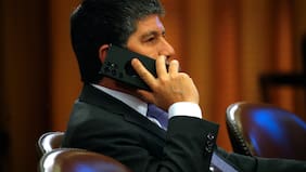 “Es casi una orden”: abogado de joven denunciante revela llamada de Monsalve y echa por tierra su “coartada”