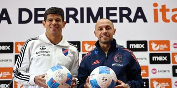 Conferencia de Prensa de los capitanes de U. de Chile y Colo Colo previa al Superclasico 197