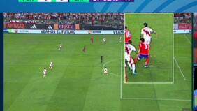 El increíble penal del que se salvó Chile: hinchas reaccionaron a empate de La Roja