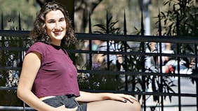 Emilia Schneider: "Hay profesores que aún me pasan lista por mi nombre legal"