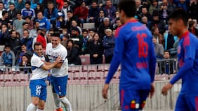 “Capitán del verdadero tetracampeón…”: Nico Castillo se reconcilia con el “Chapa” Fuenzalida en su despedida