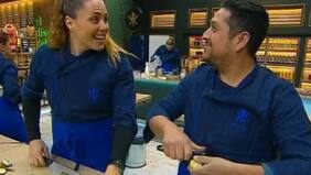 “¿Me vas a domar?”: el coqueto intercambio de Natalia Duco y Giovanni Cárdenas en pleno El Discípulo de Chef