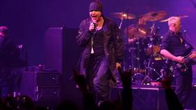 “Yo no esperaba un set de televisión”: vocalista de The Cult relata confuso momento en el Festival de Viña