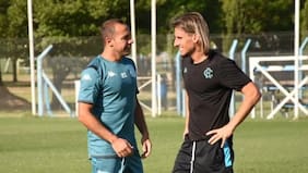 Marcelo Díaz fue a ver al DT de Ecuador en la previa del partido ante La Roja