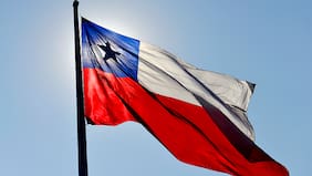 Evita las multas: ¿Cómo poner correctamente la bandera en Fiestas Patrias?