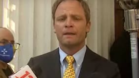 ¿Qué le dijeron a Arturo Zúñiga? El grito que interrumpió entrevista en vivo al ex convencional UDI