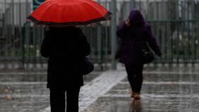 CGE activa plan de contingencia ante pronóstico de lluvias en la Región Metropolitana