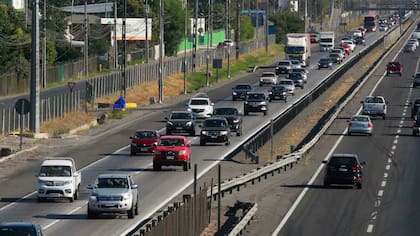 ¿Por qué los peajes nunca bajaron? Revelan los millonarios ingresos que obtiene el Estado con las autopistas concesionadas