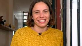 "Cuando hice Martín Rivas no ganaba tanto, entonces garzoneaba... En el restaurante me reconocían y decían '¿pero tú eres dueña de acá?'", cuenta María Gracia Omegna